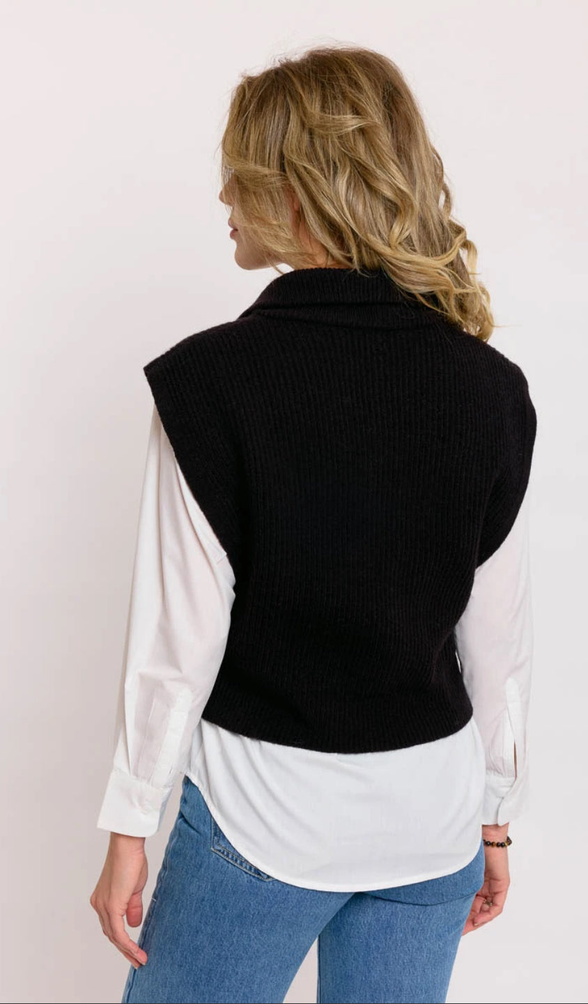 PULL EN MAILLE SANS MANCHES